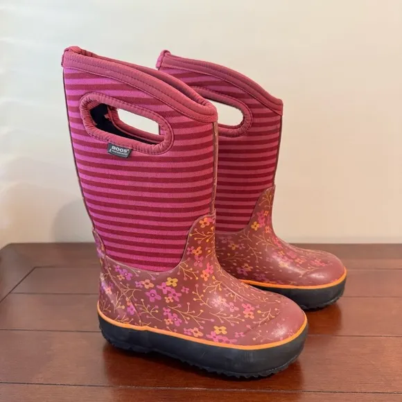 Bogs Waterproof Classic Flower Stripes Boots In Fuchsia size US 11