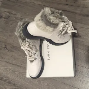 Boots by SUN and STONE Winter White ORLAAP Designed  w/Faux Fur