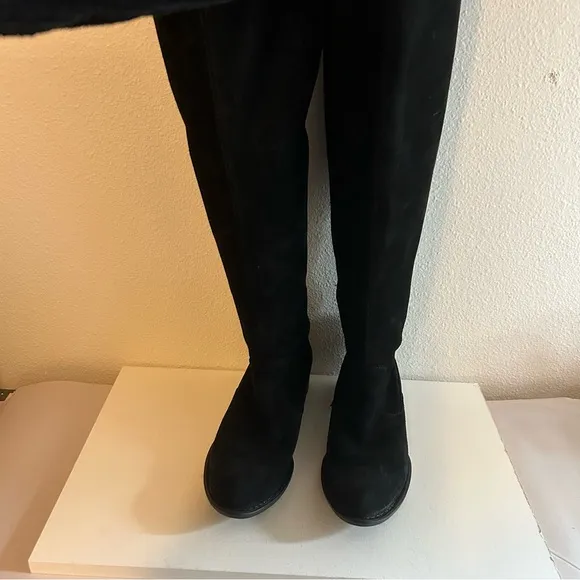 Born Crown black genuine leather suede tall boots size 6 classic minimalist fall