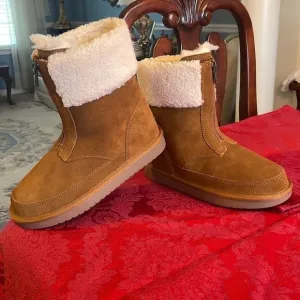 Brand New Koolaburra by UGG Lytta Winter Short Chestnut Sherpa Suede Boots