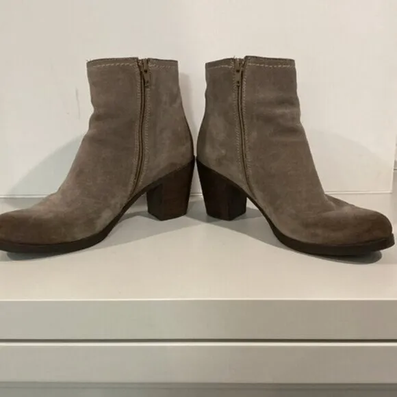 Browns Suede Heeled Ankle Boots Brown size 39