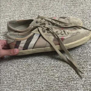 Burberry Beige Checkered Mens Sneakers