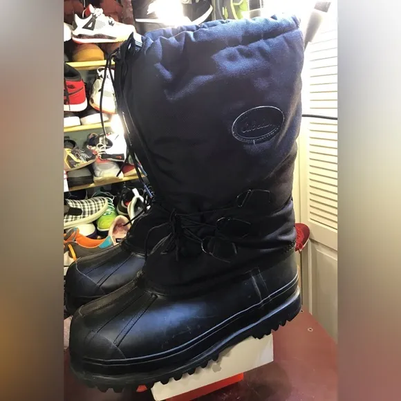 Cabella’s Mens’ insulated snow boots. Don't wait, get ready for the winter