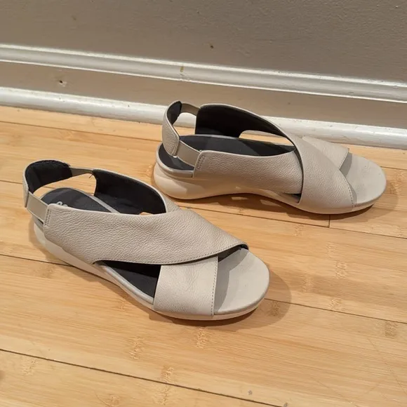 Camper Women's Cream Leather Balloon Sandals 38