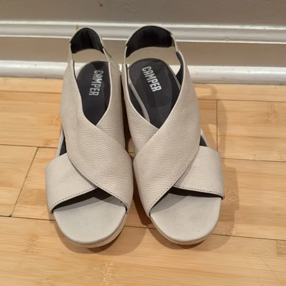 Camper Women's Cream Leather Balloon Sandals 38