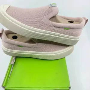 Cariuma Unisex Ibi Slip-On Casual Sneaker Shoes Round Toe Rose Knit Womens 5.5