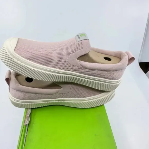 Cariuma Unisex Ibi Slip-On Casual Sneaker Shoes Round Toe Rose Knit Womens 5.5
