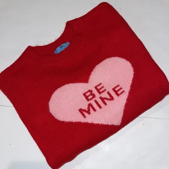 CE CE VALENTINE’S DAY RaeD SWEATER “BE MINE” size small. NWT