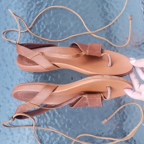 Chaco Leather Lace-up gladiator Sandals sage mapel size 10