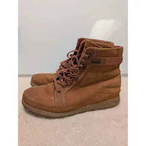 Chaco Sierra 9 Women's Lace Up Waterproof Boots In Adobe Shade Brown Boots