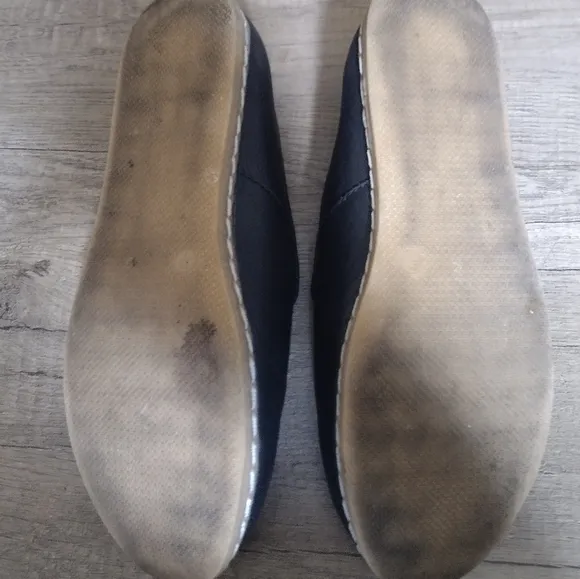 Charix black slip on leather shoes loafers quiet luxury minimalist classic 39.5