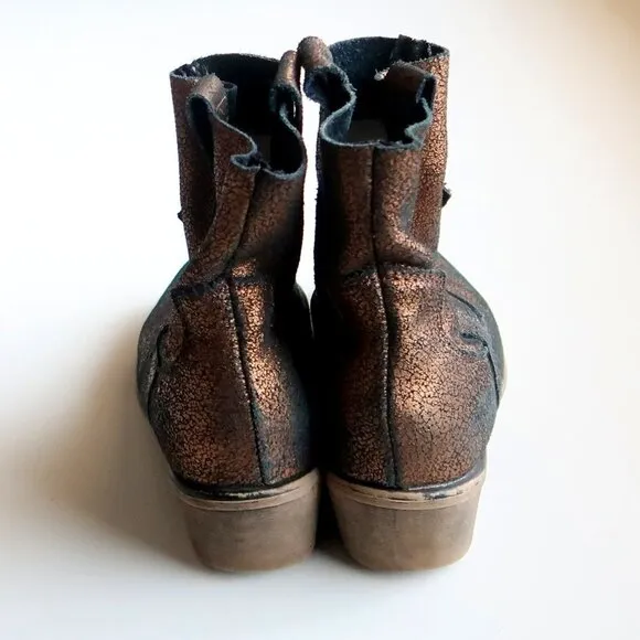 Charles David Bronze Leather Low Block Heel Ankle Boots / Booties Size 7