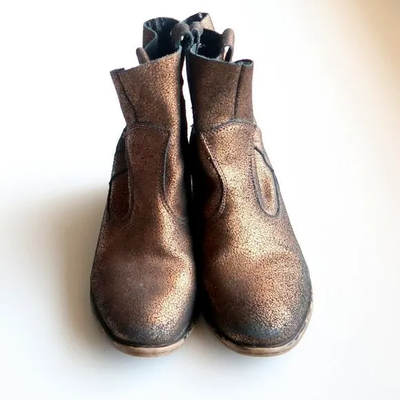 Charles David Bronze Leather Low Block Heel Ankle Boots / Booties Size 7
