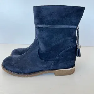 CHARLES DAVID Italy Navy Raden Suede Hanging Tassel Bootie Ankle Boots Sz 9 NWOB
