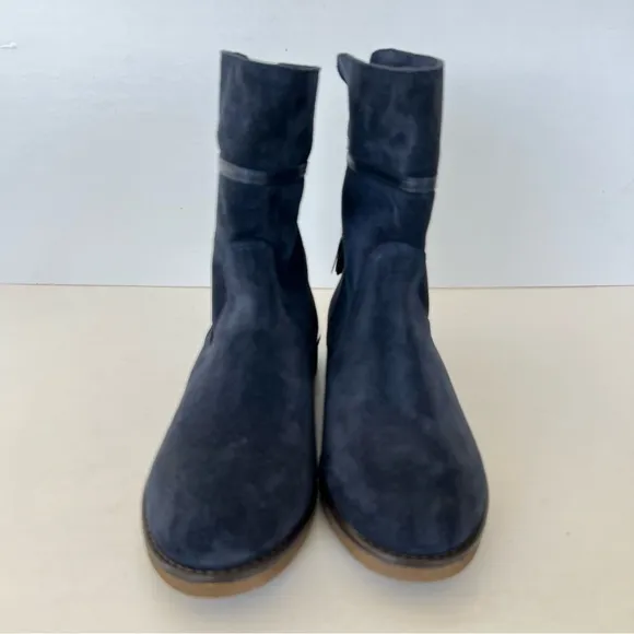CHARLES DAVID Italy Navy Raden Suede Hanging Tassel Bootie Ankle Boots Sz 9 NWOB