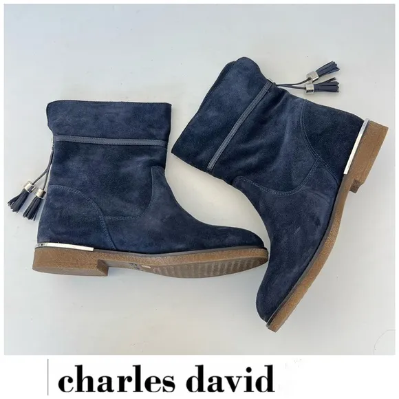 CHARLES DAVID Italy Navy Raden Suede Hanging Tassel Bootie Ankle Boots Sz 9 NWOB