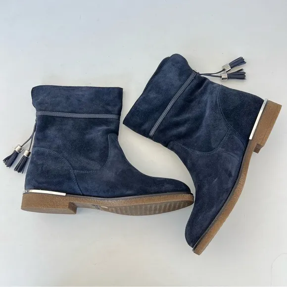 CHARLES DAVID Italy Navy Raden Suede Hanging Tassel Bootie Ankle Boots Sz 9 NWOB
