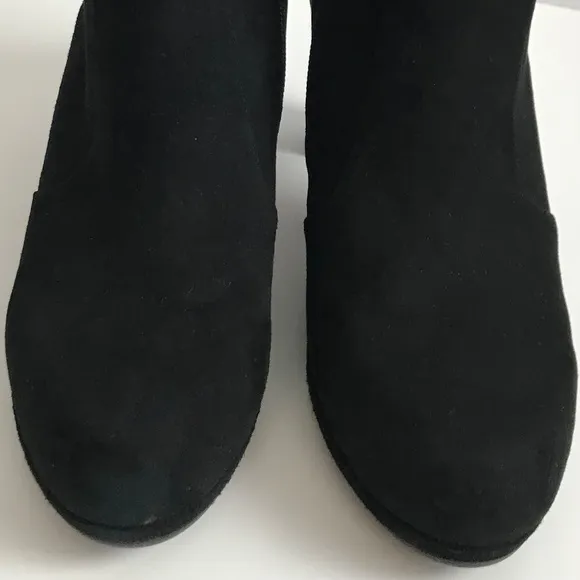 Chie Mihara Paxa Black Suede Platform Boots Size 38/8 Ruffle Back Made in Spain