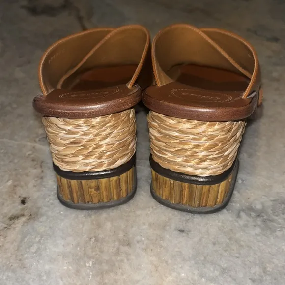 Chloe Laia Leather Sandals, size 39