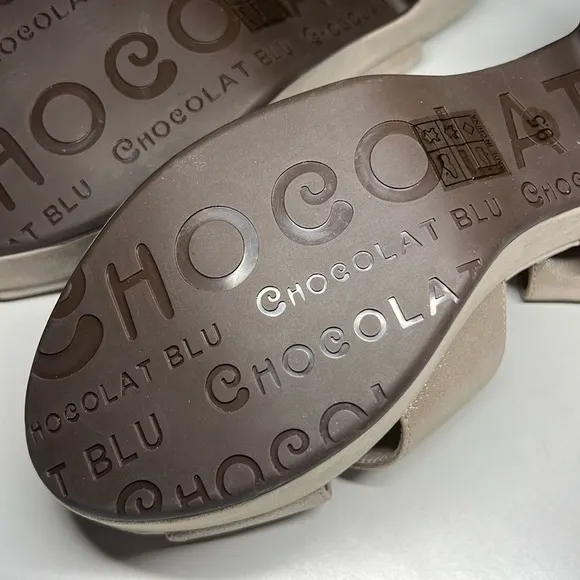 Chocolat Blu Ginny Chunky Heel Sandals Champagne Women’s Size US 8.5