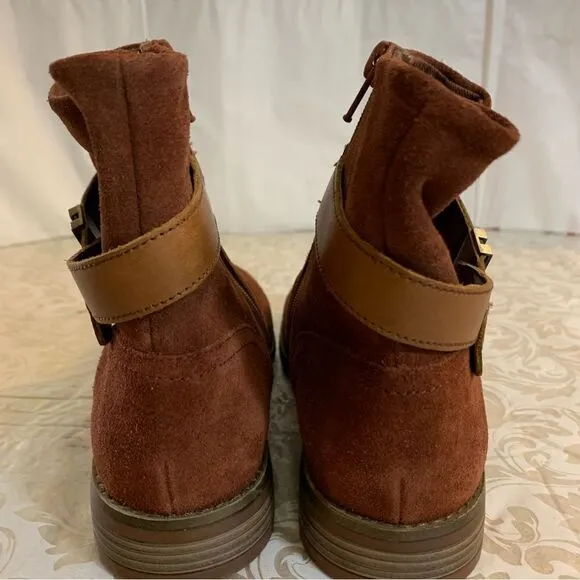 Clarks Ankle Boots ‘Camzin Strap’ Mahogany Suede Leather Ankle Boot Sz 7.5 NWT