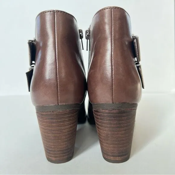 Clarks Artisan Palma Rena Side Zip Brown Western Heeled Ankle Boot Bootie SZ 8.5