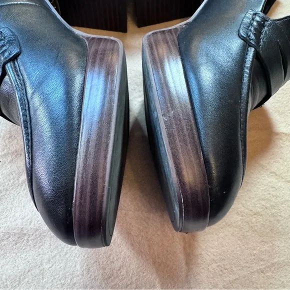 Clarks Black Heels Classic Design