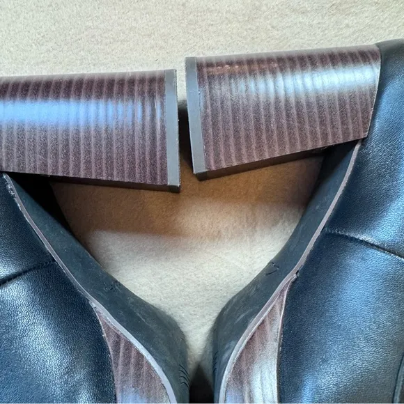 Clarks Black Heels Classic Design