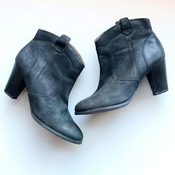 Clarks Black Nubuck Leather Block Heel Pull-on Ankle Boots Booties Size 8.5