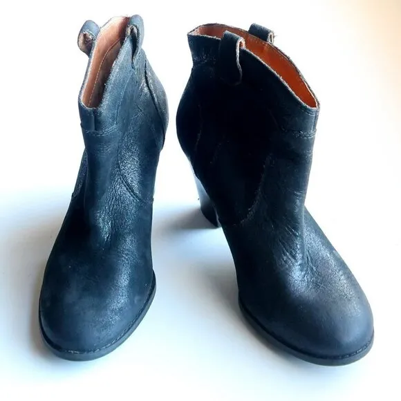 Clarks Black Nubuck Leather Block Heel Pull-on Ankle Boots Booties Size 8.5