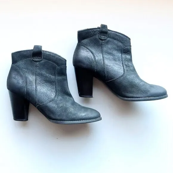Clarks Black Nubuck Leather Block Heel Pull-on Ankle Boots Booties Size 8.5