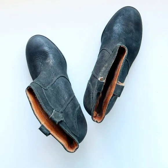 Clarks Black Nubuck Leather Block Heel Pull-on Ankle Boots Booties Size 8.5