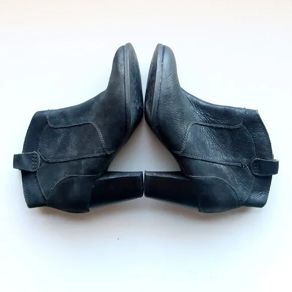 Clarks Black Nubuck Leather Block Heel Pull-on Ankle Boots Booties Size 8.5