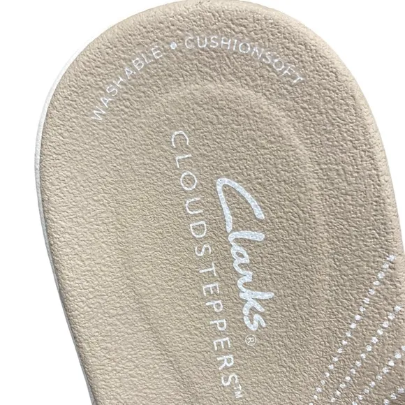 Clarks Cloudsteppers Sandals