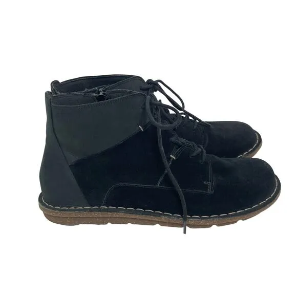 Clarks Collection Women's Sz 9 Tamitha Key Black Suede Lace-up Chukka Ankle Boot