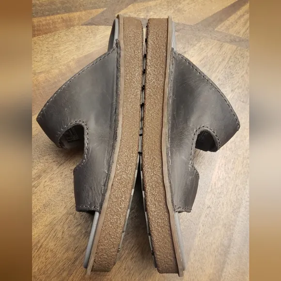 Clarks Litton Leather Dark Gray Slide Sandals Men's Size 10 M