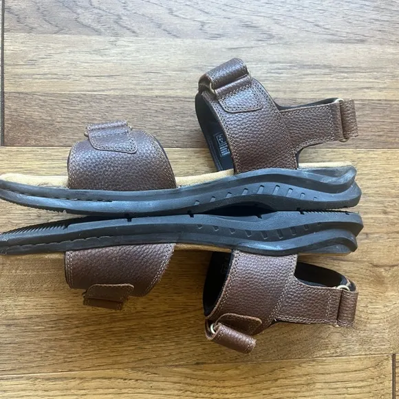 Clarks Men's Hapsford Creek Sandals Brown Tumbled Leather Sz 10.5 Outdoor Beach