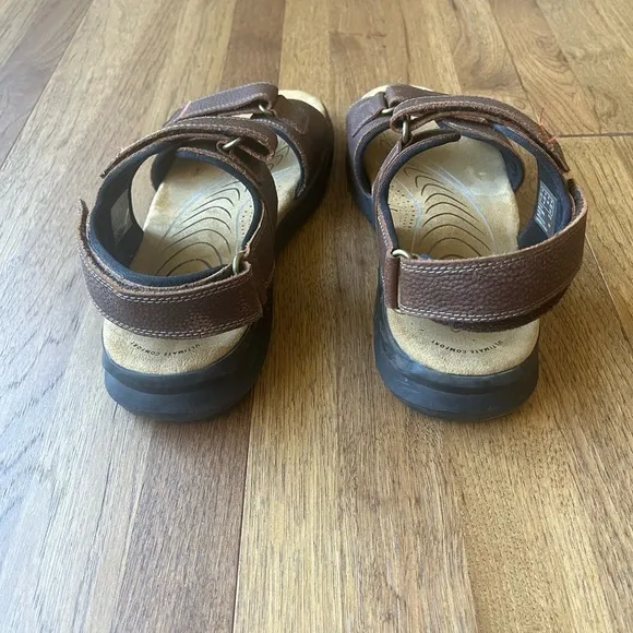 Clarks Men's Hapsford Creek Sandals Brown Tumbled Leather Sz 10.5 Outdoor Beach