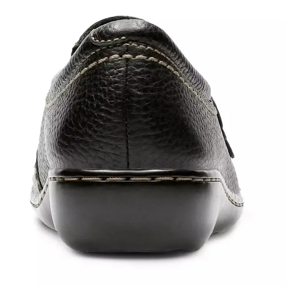 Clarks Women's 7W Black with Stitching Ashland Effie Flats / Dress Shoes NIB