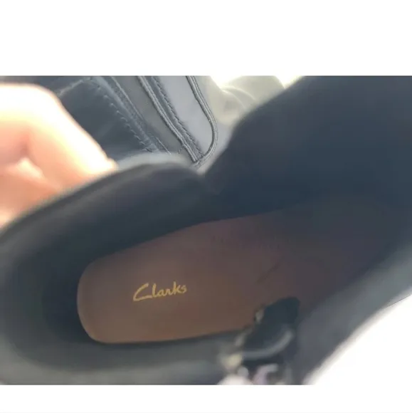 Clarks Womens Black Leather Neva Zip Waterproof Wide Ankle Boots US 11