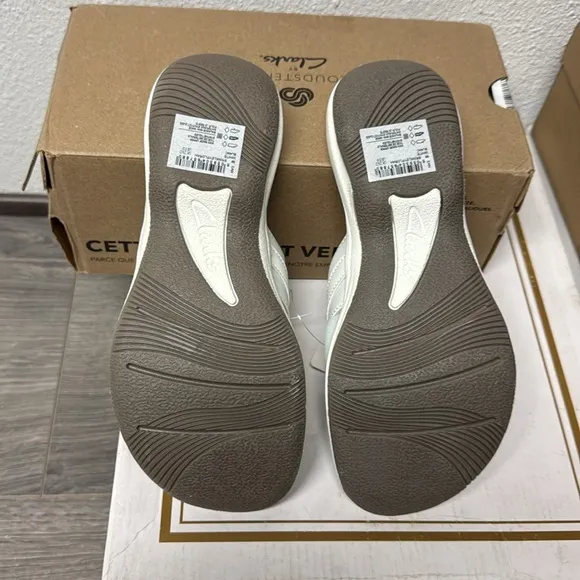 Clarks Women's Cloudsteppers Brinkley Flora Sandals