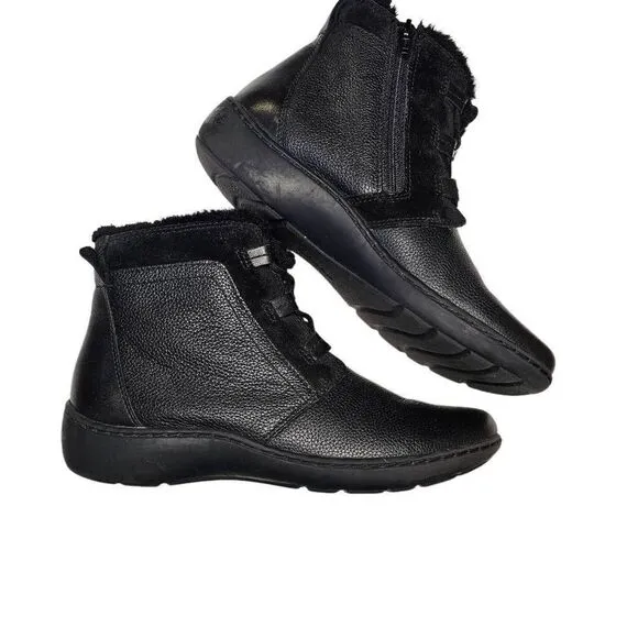 Clarks Women's Cora Chai Ankle Black Boots Size 7