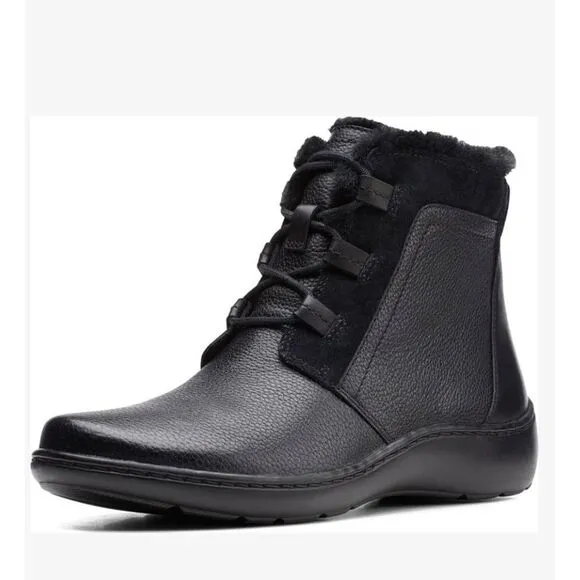 Clarks Women's Cora Chai Ankle Black Boots Size 7