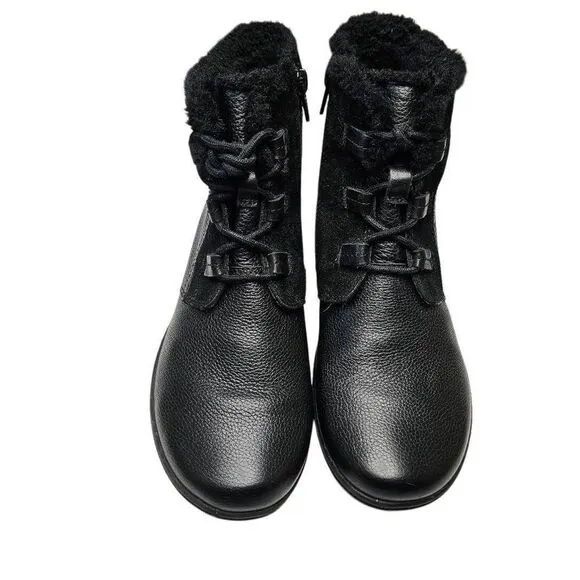 Clarks Women's Cora Chai Ankle Black Boots Size 7