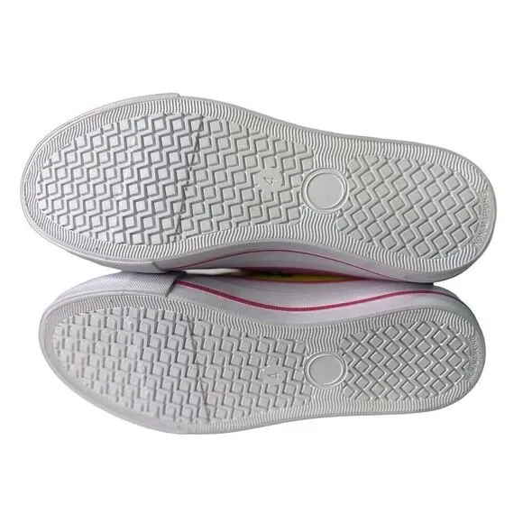 Cloudco Entertainment Care Bear Girls Shoes Size 4 Youth Unlock The Magic