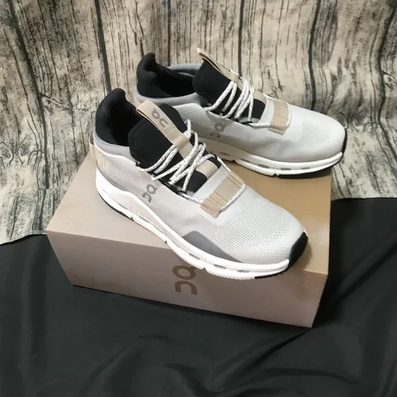 👟Cloudnova Women Shoes new with box 100% Authentic