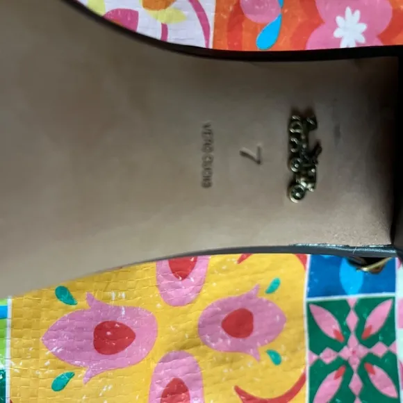COACH BLACK LEATHER MAYA SANDALS