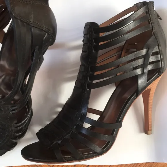 Coach Cage Sandals in EUC