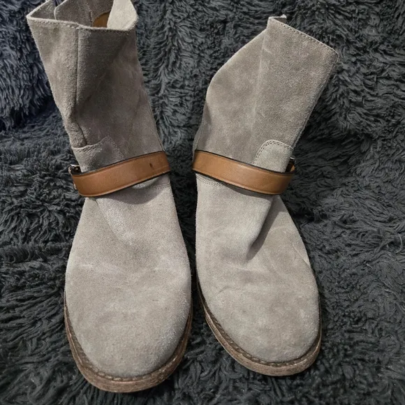 Coach | Slate Amy Suede Boots Sz 7.5