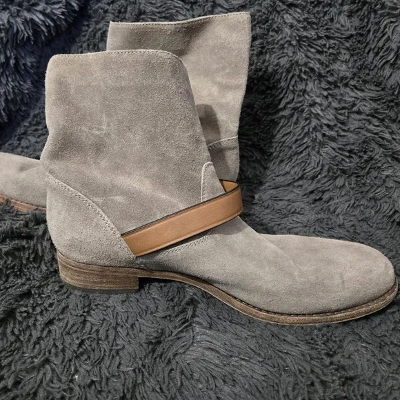 Coach | Slate Amy Suede Boots Sz 7.5